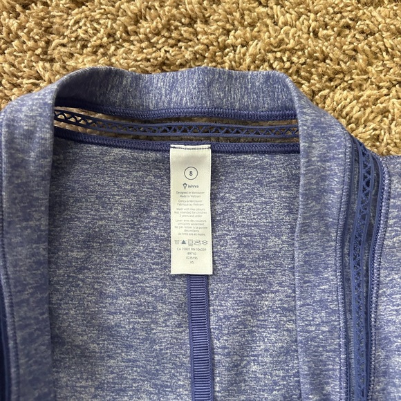 ivivva lululemon workout top - Picture 3 of 4
